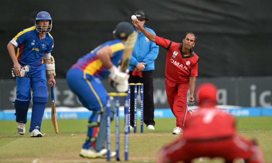 Munis Ansari picked up 3 for 23 in his four overs