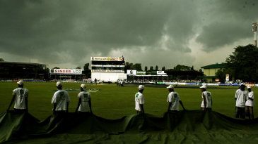 The fastest ground staff in the world