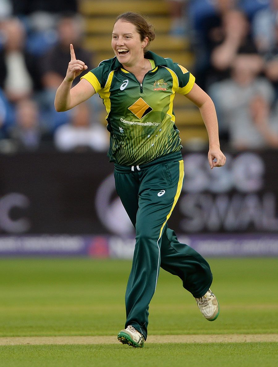 Rene Farrell made early inroads during the chase