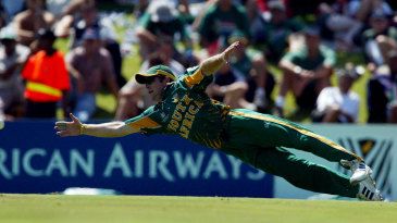 Why doesn't cricket have proper metrics for fielding?