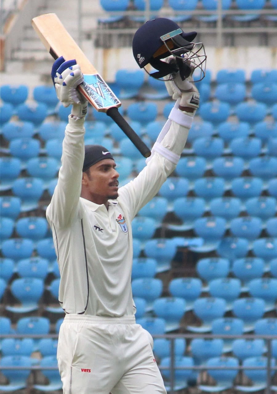 Govinda Podder celebrates his second first-class century