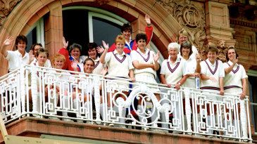 And the World Cup goes to… England!