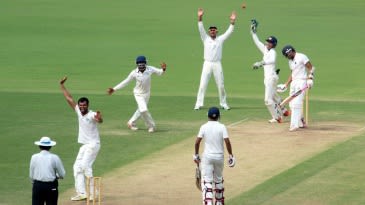 Sarwate bags six as Vidarbha complete massive win