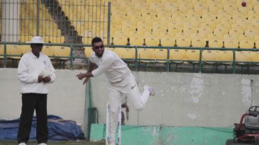 Himachal rout Kerala inside four sessions