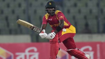 Masakadza, Madziva help Zimbabwe level series
