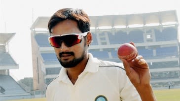 Nadeem trumps HP; Vihari, Asnodkar slam double-tons