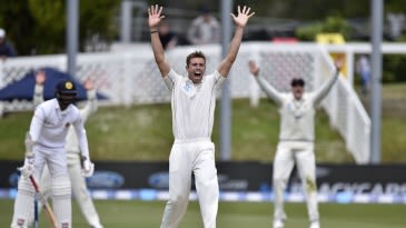 Southee, Sodhi lift Northern Districts to first place