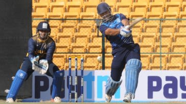 Dhoni's 129 lifts Jharkhand to victory after collapse