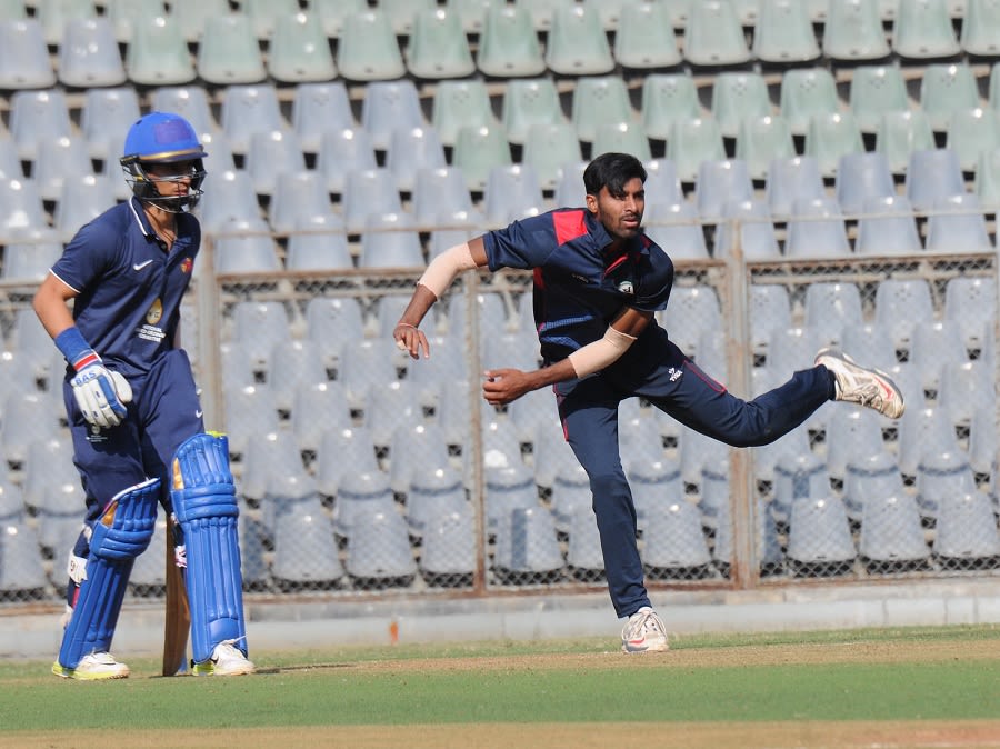 Akshay Karnewar, the left-arm spin version