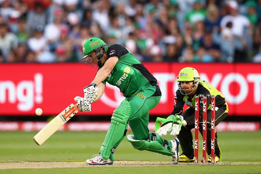 David Hussey made 21