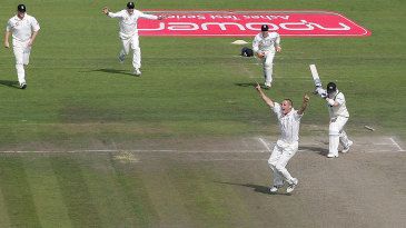 The balls of the century, No. 11: Simon Jones to Michael Clarke