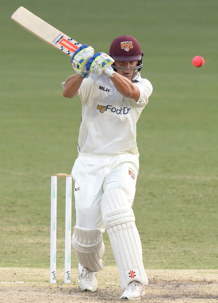 Charlie Hemphrey lines up to play a pull
