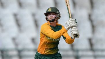 Van Niekerk set for first series as SA Women captain