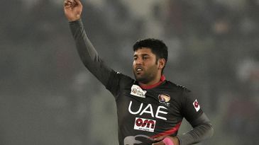 Naveed, Haider fire UAE to long-awaited win