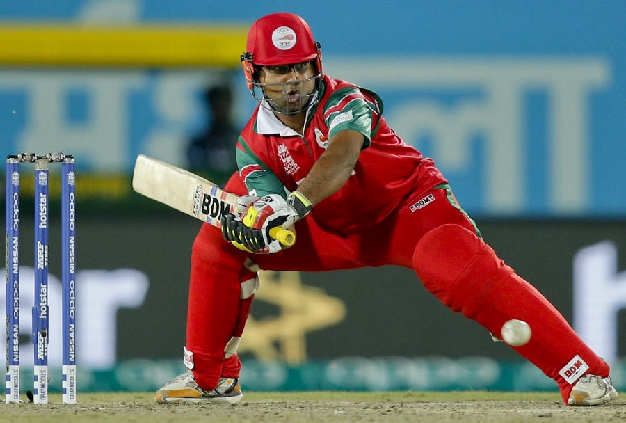 Amir Ali plays a shot en route to his 17-ball 32