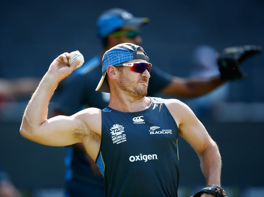 Nathan McCullum goes all out at a fielding drill