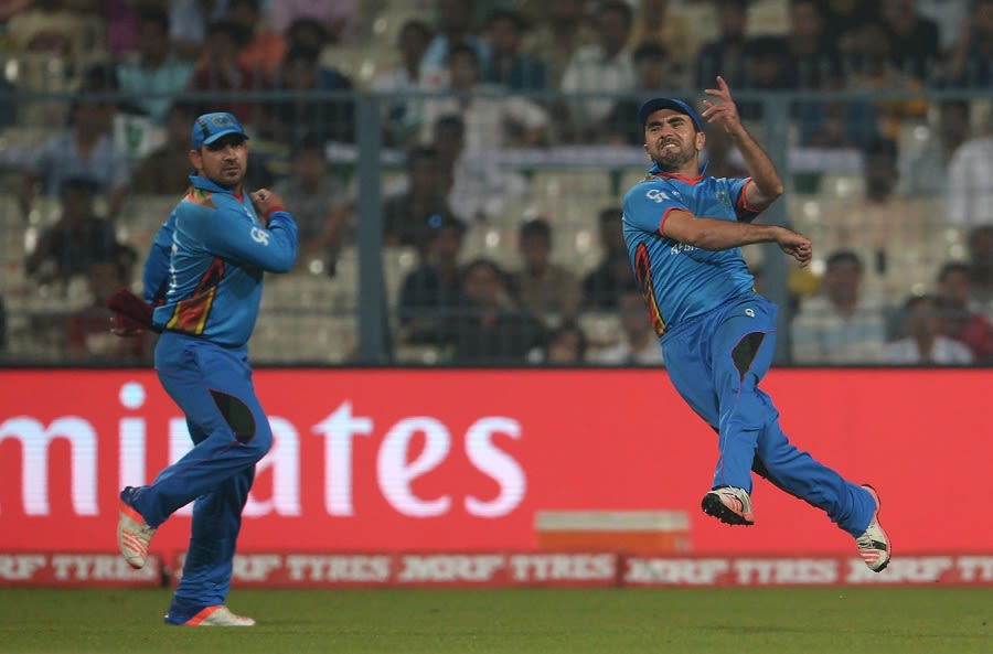 Karim Sadiq throws the ball