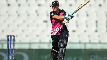NZ Women call up 16-year-old Kerr for Pakistan series