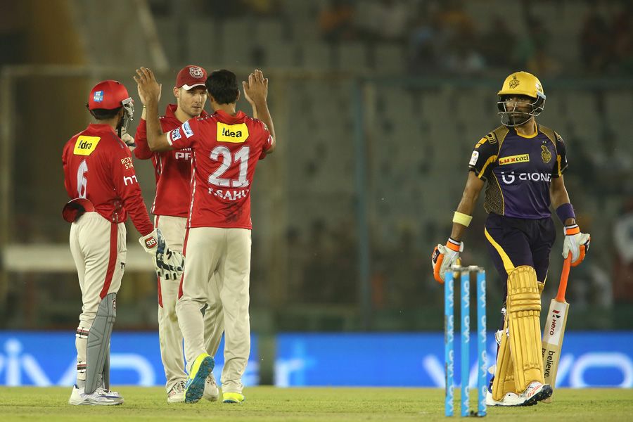 Pardeep Sahu trapped Robin Uthappa lbw