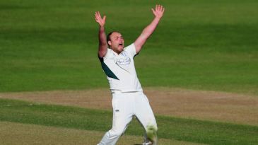 All-round Leach stars in Worcestershire fightback