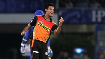 Sussex frustrated by Mustafizur delay