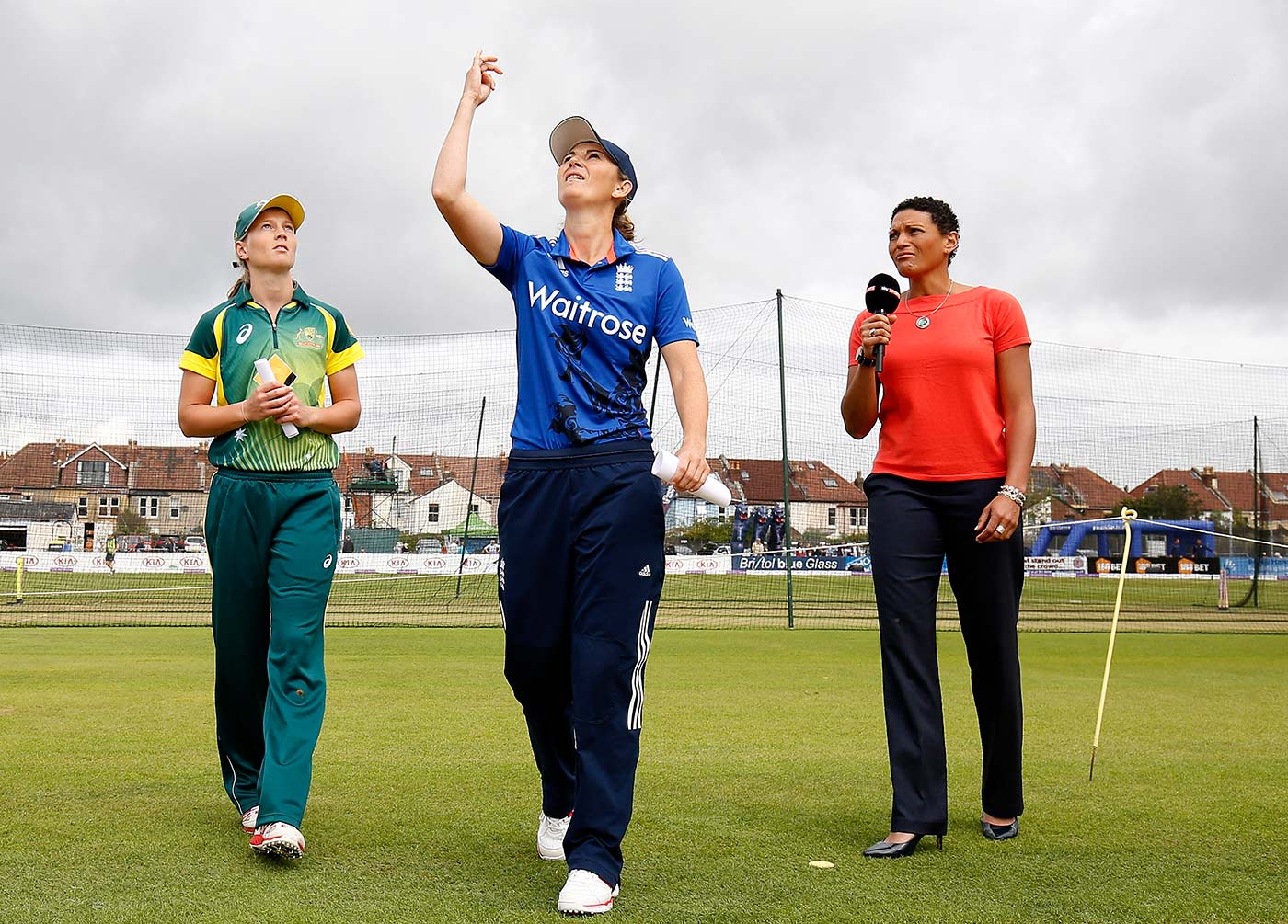 Charlotte Edwards, Meg Lanning and Melanie Jones at the toss