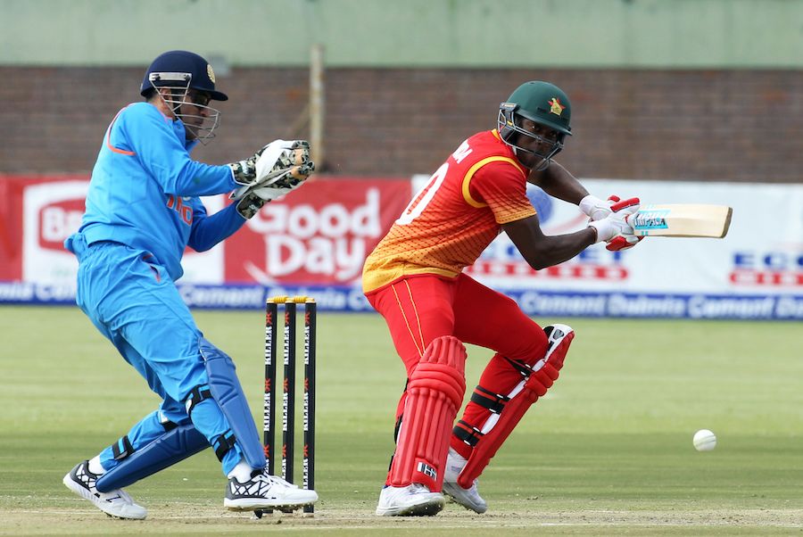 Vusi Sibanda steers the ball behind square