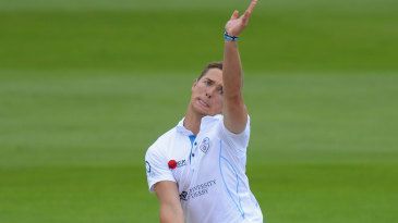 Will Davis keeps Leicestershire in touch as Colin Ackermann lays a platform