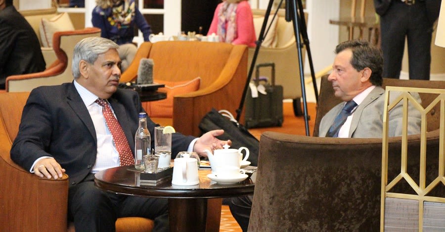 Shashank Manohar and David Peever have a chat