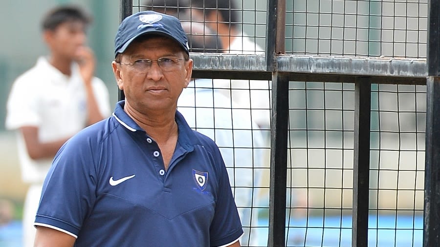 Kiran More tests Covid-19 positive in Mumbai Indians' IPL bubble