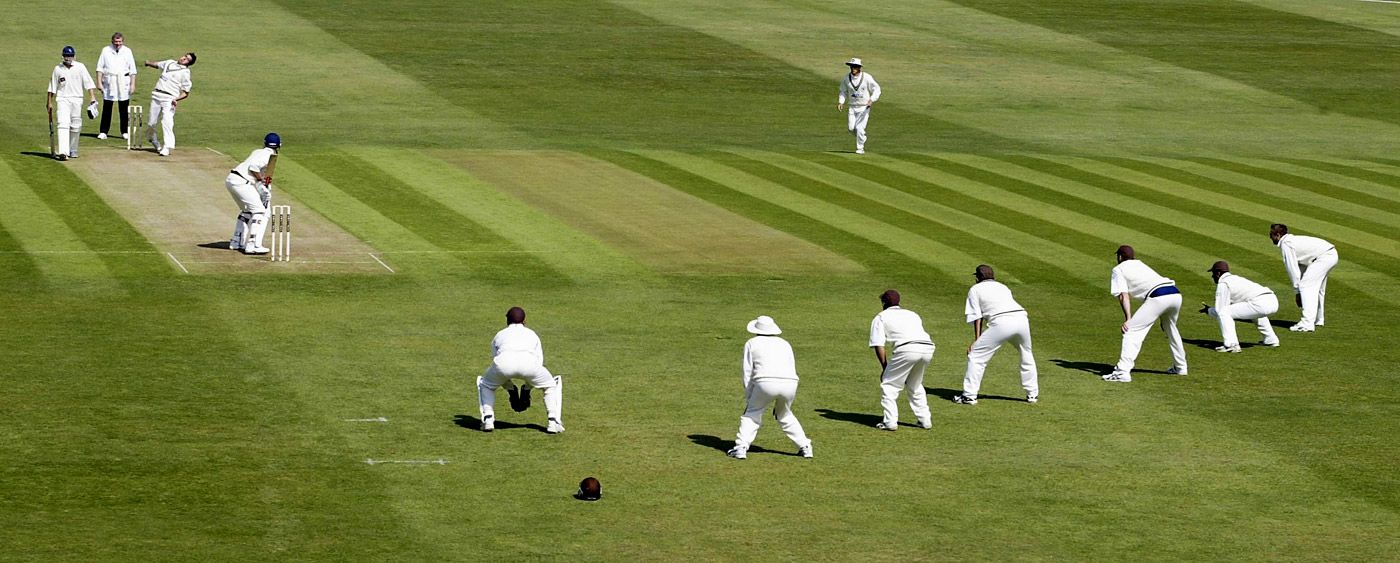 Six slips wait as Jimmy Ormond bowls to Scott Richardson