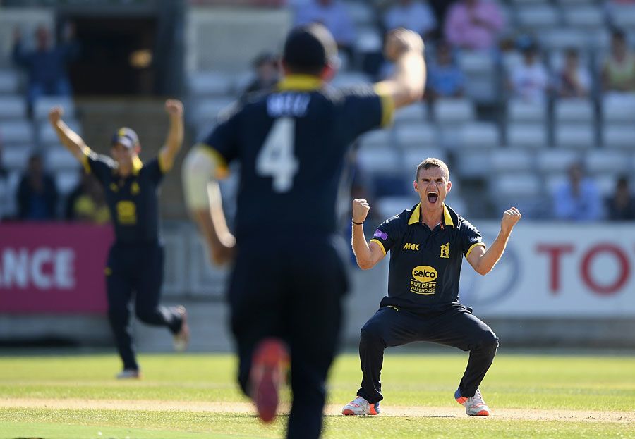 Legspinner Josh Poysden picked up three key wickets
