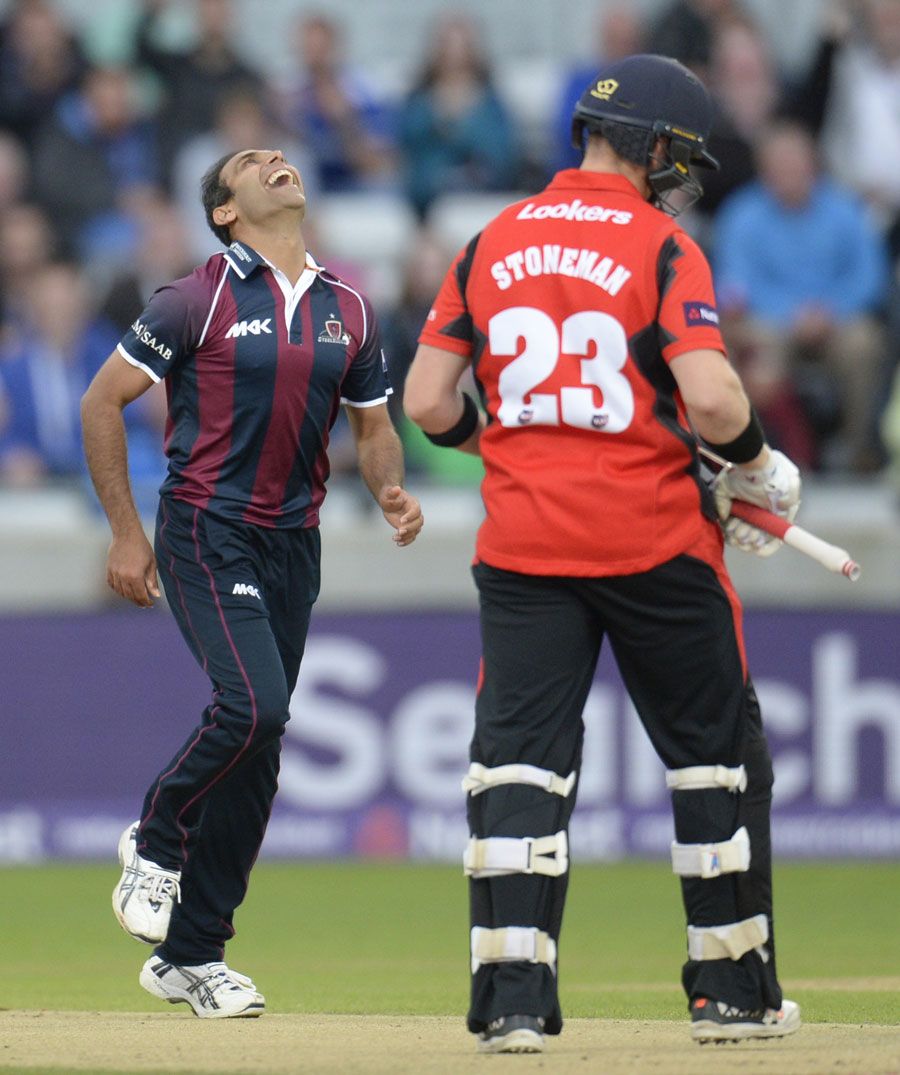 Azharullah took a return catch off Mark Stoneman