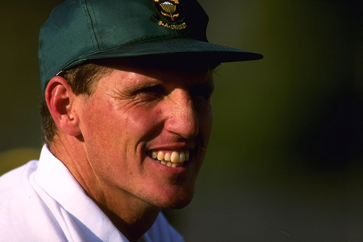 Fanie de Villiers looks on