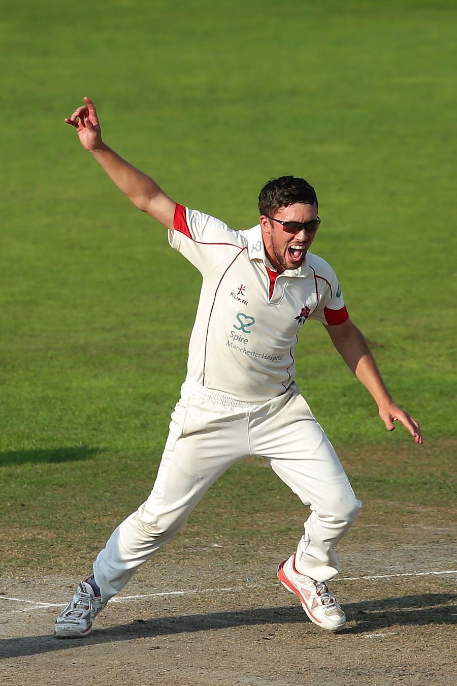 Simon Kerrigan in action for Lancashire