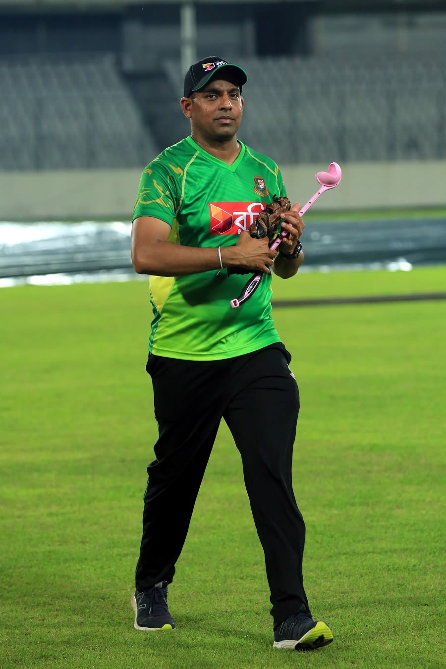Thilan Samaraweera on his first day as Bangladesh's batting consultant