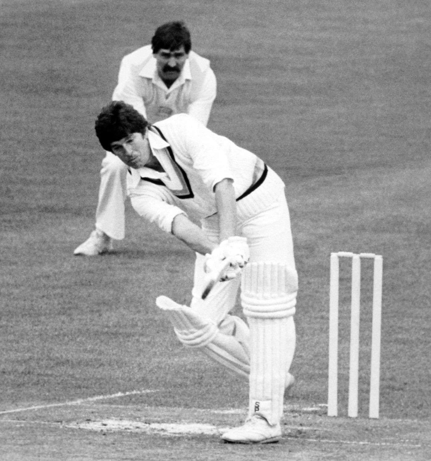 Richard Lumb bats