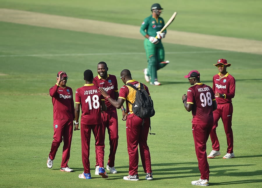 Sulieman Benn celebrates the wicket of Sharjeel Khan