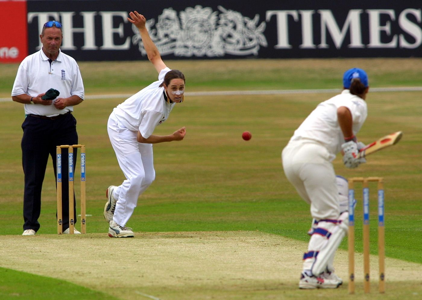 Terry McGregor bowls to Sarah Collyer
