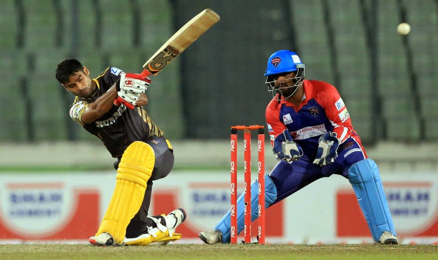 Farhad Reza top-scored with 44