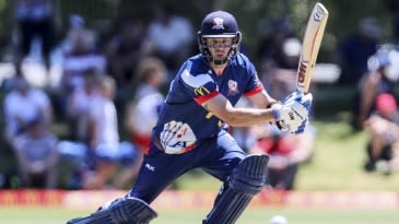 Auckland ace 176 chase with Phillips, Nicol fifties