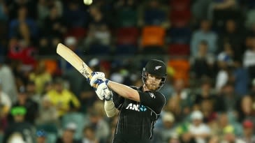 Neesham leads Otago to first win of season