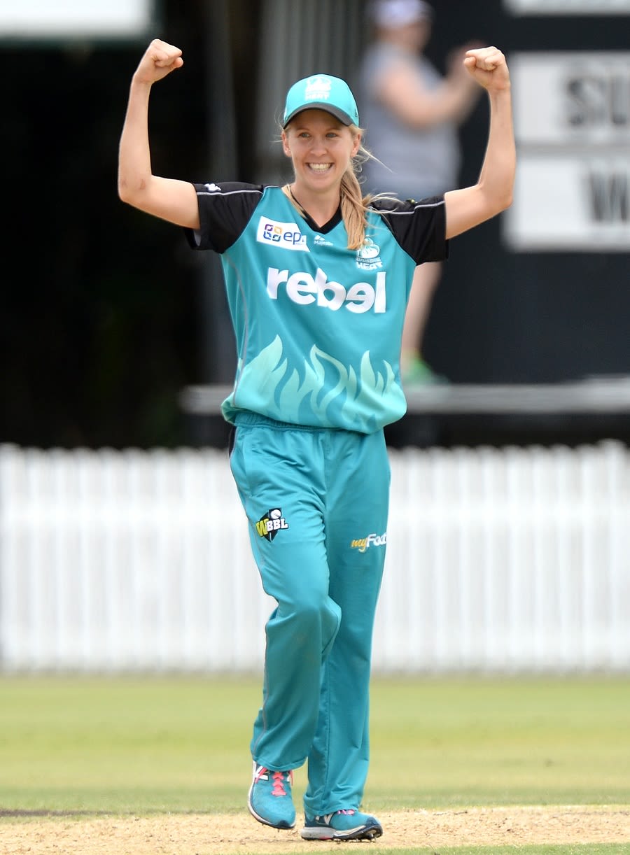 Jemma Barsby took a match-winning 2 for 22