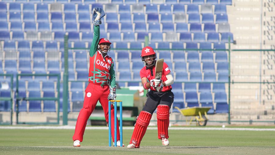 Sultan Ahmed belts out a successful appeal after Zeeshan Maqsood traps Waqas Khan
