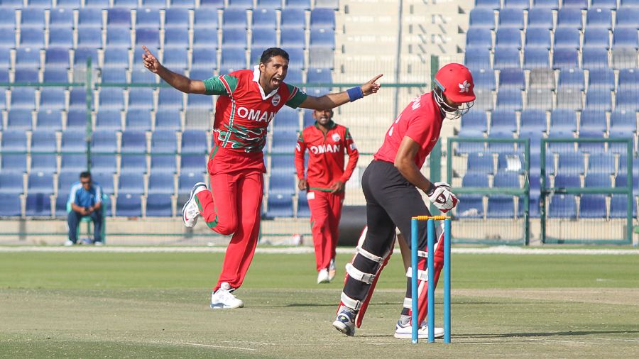 Kaleemullah is elated after claiming Ehsan Nawaz caught behind for his second wicket