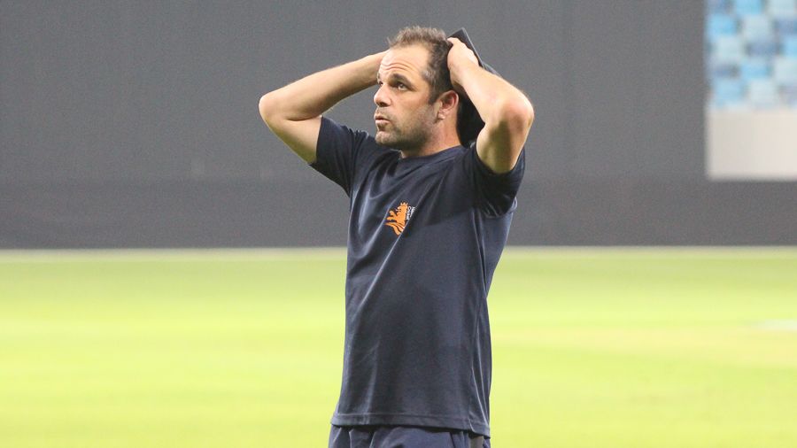 Netherlands captain Peter Borren has hands on head