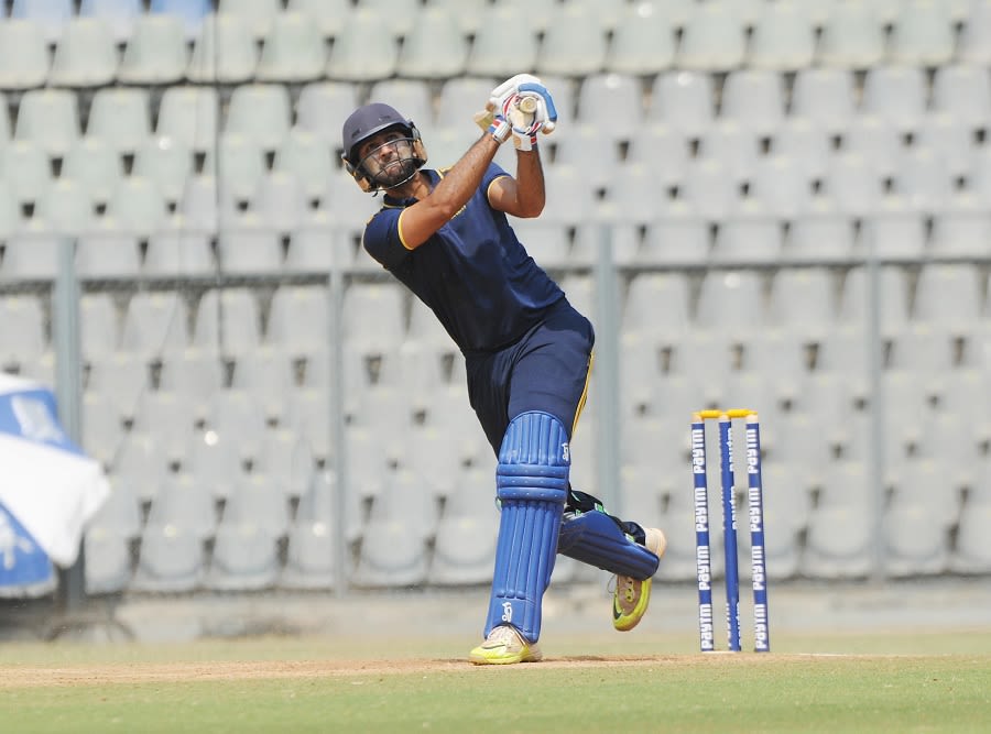 Ishank Jaggi goes big during his 90