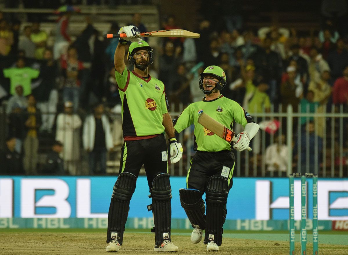 Grant Elliott's "bat drop" celebration after winning by one wicket