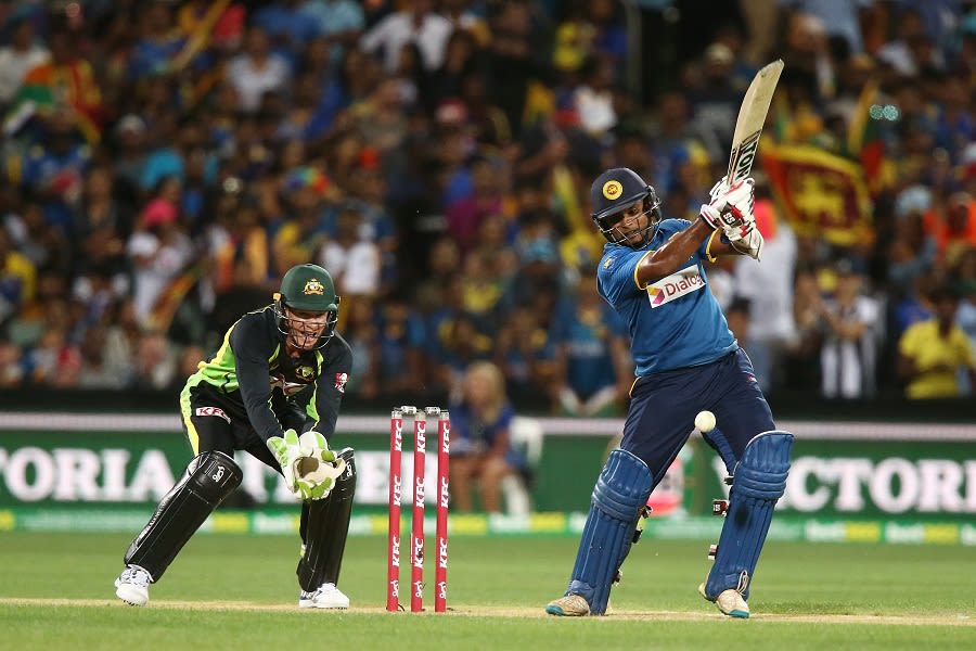 Dilshan Munaweera gave Sri Lanka a positive start