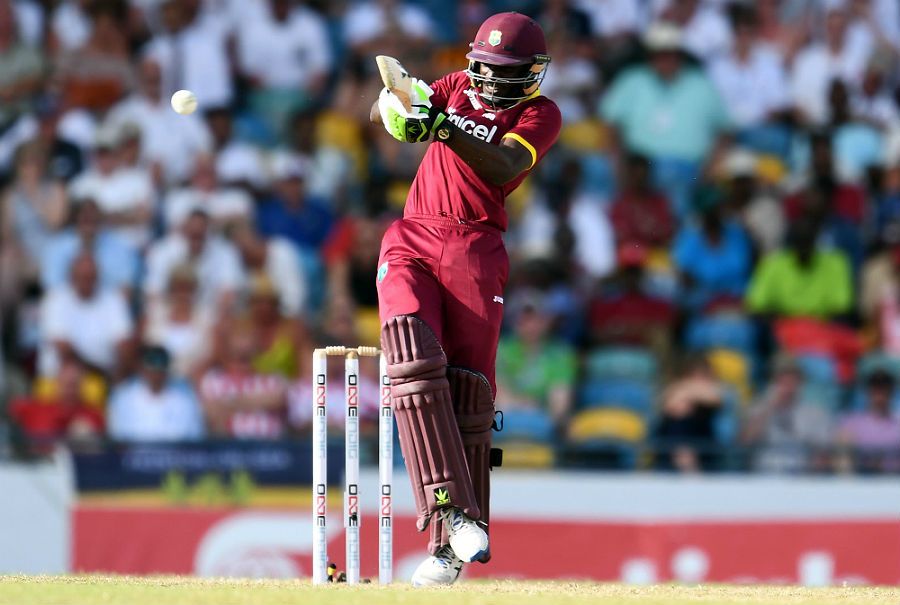 Jonathan Carter kept England waiting with 46 from 77 balls